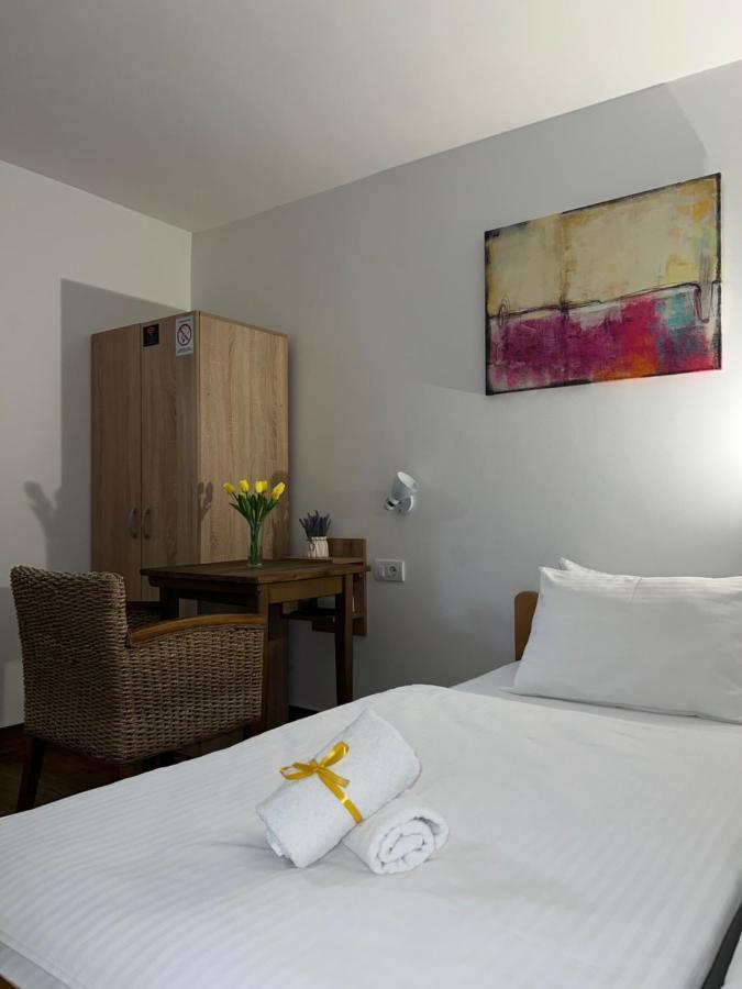 Villa Klara Novi Sad Eksteriør billede